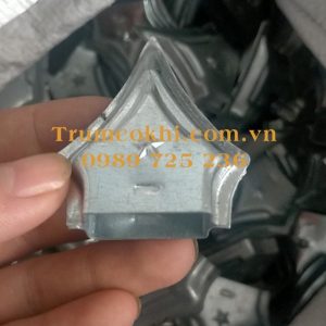 Nắp chụp đầu sắt hộp hàng rào 13x26mm