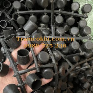 Nắp chụp nhựa bịt đầu sắt hộp phi 21mm