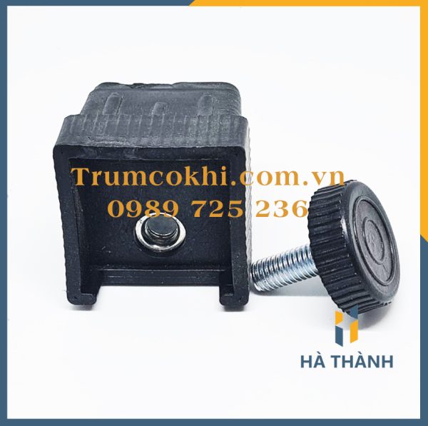 Chân tăng chỉnh vuông 40x40mm đế ngậm