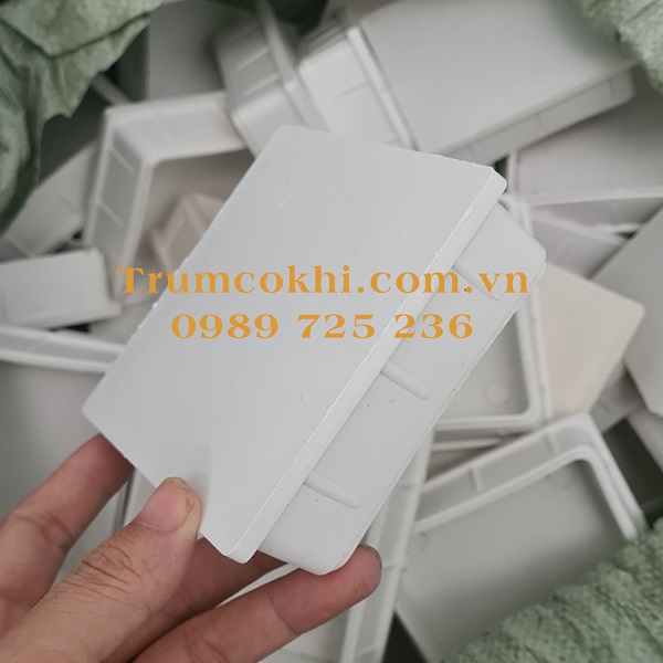 Bịt đầu sắt hộp