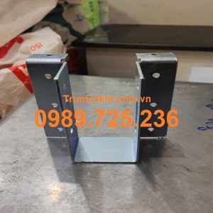 Bas u sắt có vai 50x100mm